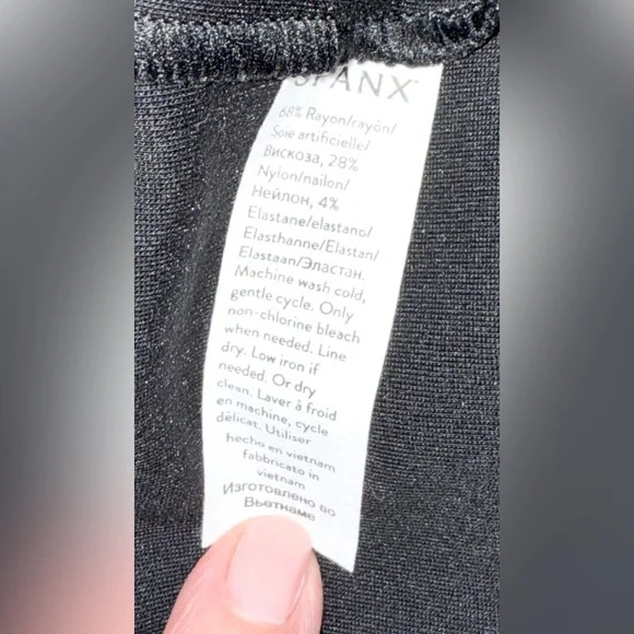 Spanx Perfect Sleeveless Jumpsuit - Picture 10 of 10